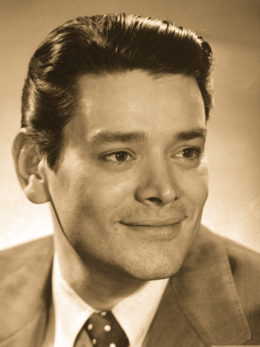 Richard happy with his new nose.